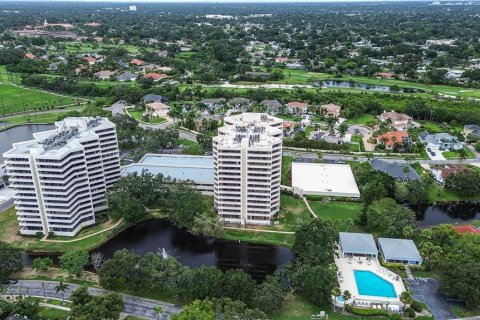 Condominio en venta en Gulfport, Florida, 2 dormitorios, 137.12 m2 № 1844544 - foto 30