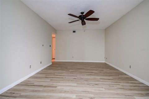 Condominio en venta en Gulfport, Florida, 2 dormitorios, 137.12 m2 № 1844544 - foto 22