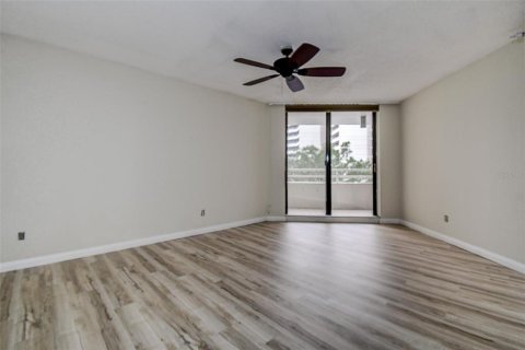 Condominio en venta en Gulfport, Florida, 2 dormitorios, 137.12 m2 № 1844544 - foto 23