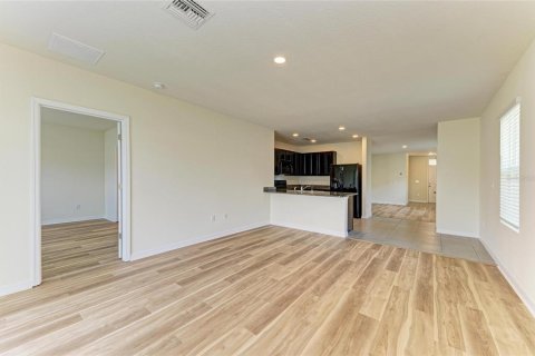 House in Palmetto, Florida 3 bedrooms, 140.84 sq.m. № 1760592 - photo 8