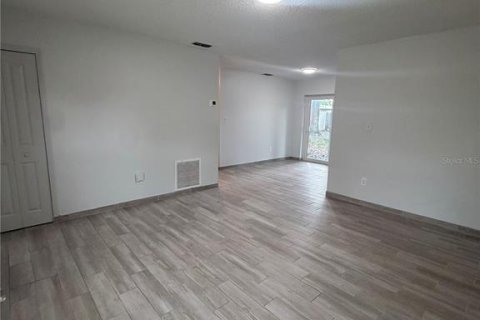 House in Ocoee, Florida 3 bedrooms, 95.13 sq.m. № 2203826 - photo 14
