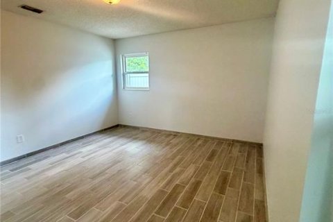 House in Ocoee, Florida 3 bedrooms, 95.13 sq.m. № 2203826 - photo 16