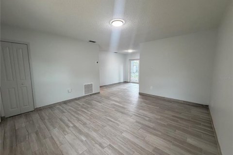 House in Ocoee, Florida 3 bedrooms, 95.13 sq.m. № 2203826 - photo 8