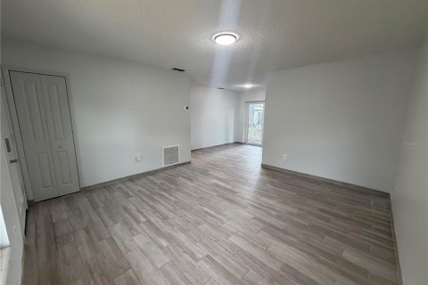 House in Ocoee, Florida 3 bedrooms, 95.13 sq.m. № 2203826 - photo 7