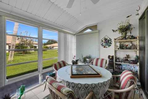 Condo in St. Lucie, Florida, 2 bedrooms № 2177163 - photo 27