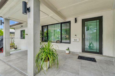Villa ou maison à vendre à Miami, Floride: 4 chambres, 151.43 m2 № 2428101 - photo 6