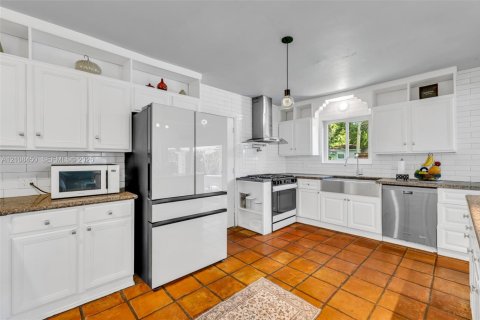 Villa ou maison à vendre à Miami, Floride: 4 chambres, 151.43 m2 № 2428101 - photo 24