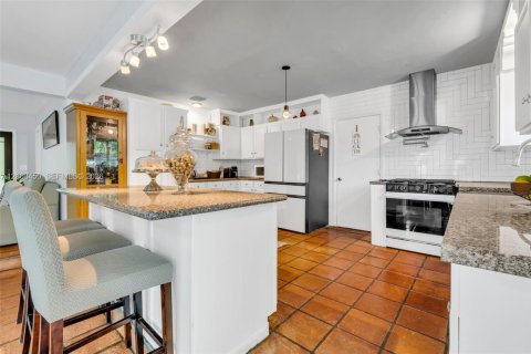 Villa ou maison à vendre à Miami, Floride: 4 chambres, 151.43 m2 № 2428101 - photo 19