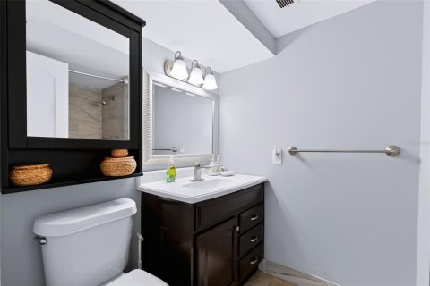 Condo in Clearwater, Florida, 2 bedrooms  № 2380947 - photo 20