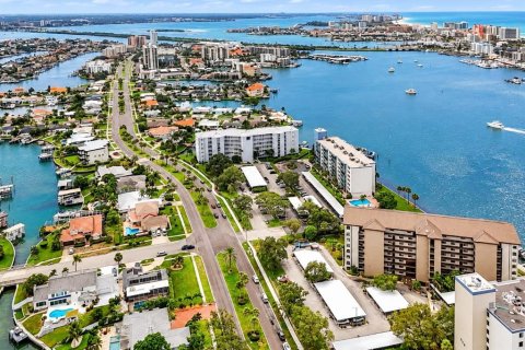 Condo in Clearwater, Florida, 2 bedrooms  № 2380947 - photo 28