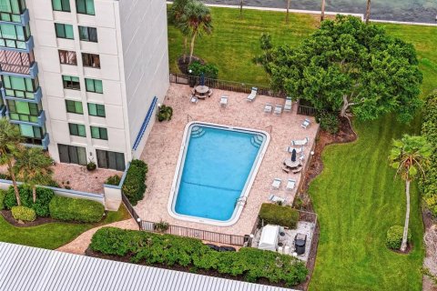 Condo in Clearwater, Florida, 2 bedrooms  № 2380947 - photo 30