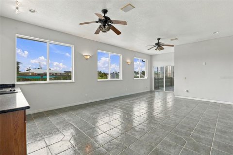 Villa ou maison à vendre à Port Charlotte, Floride: 3 chambres, 309.46 m2 № 2418531 - photo 26