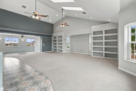 Villa ou maison à vendre à Port Charlotte, Floride: 3 chambres, 309.46 m2 № 2418531 - photo 7