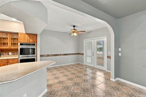 Villa ou maison à vendre à Port Charlotte, Floride: 3 chambres, 309.46 m2 № 2418531 - photo 13