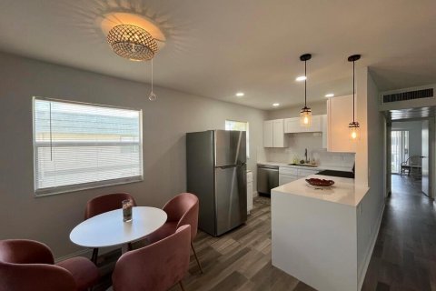 Condo in Delray Beach, Florida, 2 bedrooms № 2245637 - photo 14