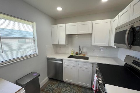 Condo in Delray Beach, Florida, 2 bedrooms № 2245637 - photo 15