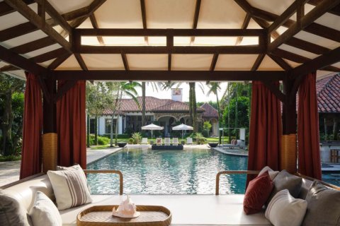 House in Palm Beach Gardens, Florida 6 bedrooms, 994.05 sq.m. № 2187367 - photo 11