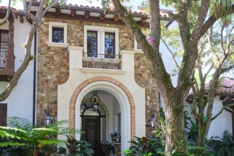 House in Palm Beach Gardens, Florida 6 bedrooms, 994.05 sq.m. № 2187367 - photo 5