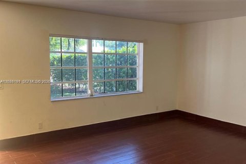 Casa en alquiler en Hollywood, Florida, 2 dormitorios, 133.78 m2 № 2084787 - foto 10