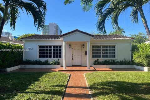 Casa en alquiler en Hollywood, Florida, 2 dormitorios, 133.78 m2 № 2084787 - foto 2