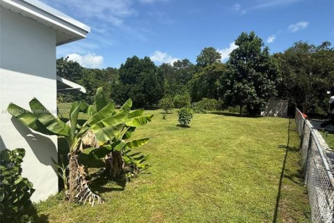 Villa ou maison à vendre à Port St. Lucie, Floride: 3 chambres, 130.25 m2 № 1928248 - photo 23