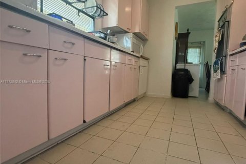 Villa ou maison à vendre à Port St. Lucie, Floride: 3 chambres, 130.25 m2 № 1928248 - photo 11