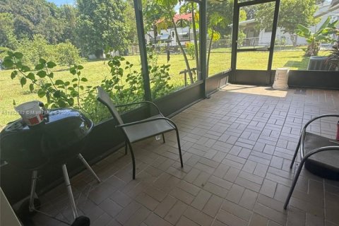 Villa ou maison à vendre à Port St. Lucie, Floride: 3 chambres, 130.25 m2 № 1928248 - photo 17