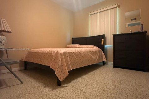 Villa ou maison à vendre à Port St. Lucie, Floride: 3 chambres, 130.25 m2 № 1928248 - photo 8