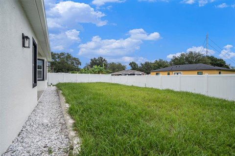 House in Tampa, Florida 3 bedrooms, 193.98 sq.m. № 1902144 - photo 22