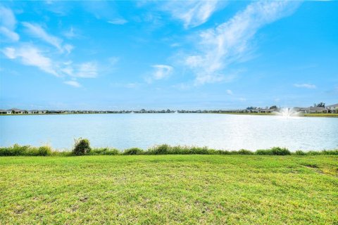 Villa ou maison à vendre à Cape Coral, Floride: 3 chambres, 206.43 m2 № 2410316 - photo 30