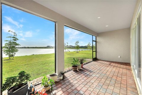Villa ou maison à vendre à Cape Coral, Floride: 3 chambres, 206.43 m2 № 2410316 - photo 29