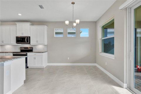 Villa ou maison à vendre à Cape Coral, Floride: 3 chambres, 206.43 m2 № 2410316 - photo 15