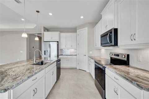 Villa ou maison à vendre à Cape Coral, Floride: 3 chambres, 206.43 m2 № 2410316 - photo 10