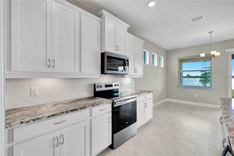 Villa ou maison à vendre à Cape Coral, Floride: 3 chambres, 206.43 m2 № 2410316 - photo 13