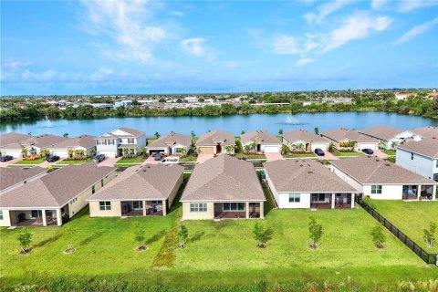 Villa ou maison à vendre à Cape Coral, Floride: 3 chambres, 206.43 m2 № 2410316 - photo 27