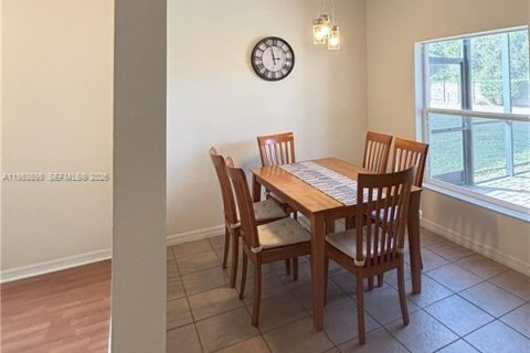 Casa en venta en Lehigh Acres, Florida, 4 dormitorios, 232.44 m2 № 2046729 - foto 10