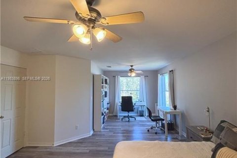 Casa en venta en Lehigh Acres, Florida, 4 dormitorios, 232.44 m2 № 2046729 - foto 18