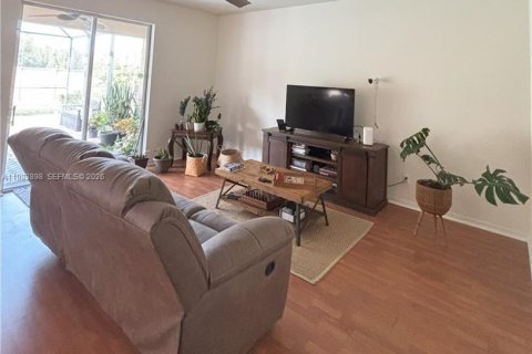 Casa en venta en Lehigh Acres, Florida, 4 dormitorios, 232.44 m2 № 2046729 - foto 13