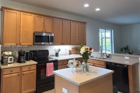 Casa en venta en Lehigh Acres, Florida, 4 dormitorios, 232.44 m2 № 2046729 - foto 9