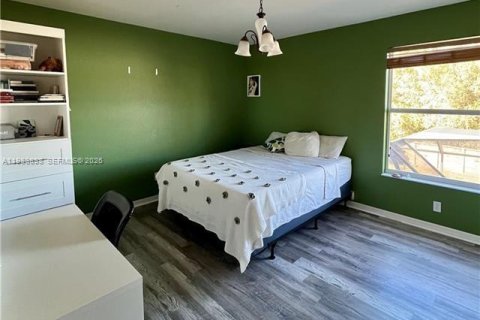 Casa en venta en Lehigh Acres, Florida, 4 dormitorios, 232.44 m2 № 2046729 - foto 23