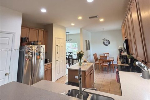 Casa en venta en Lehigh Acres, Florida, 4 dormitorios, 232.44 m2 № 2046729 - foto 11