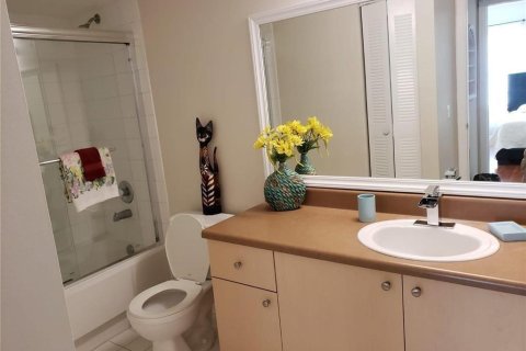 Condo in West Palm Beach, Florida, 3 bedrooms  № 2169802 - photo 10