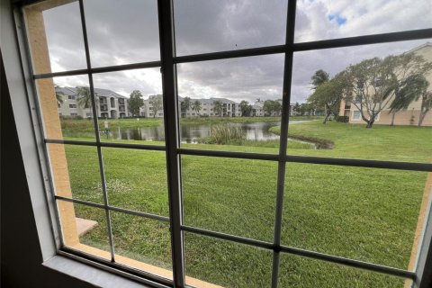 Condo in West Palm Beach, Florida, 3 bedrooms  № 2169802 - photo 28