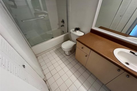 Condo in West Palm Beach, Florida, 3 bedrooms  № 2169802 - photo 14