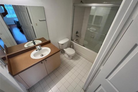 Condo in West Palm Beach, Florida, 3 bedrooms  № 2169802 - photo 30