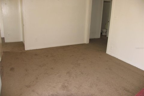 Villa ou maison à vendre à Orlando, Floride: 3 chambres, 86.96 m2 № 2202130 - photo 4