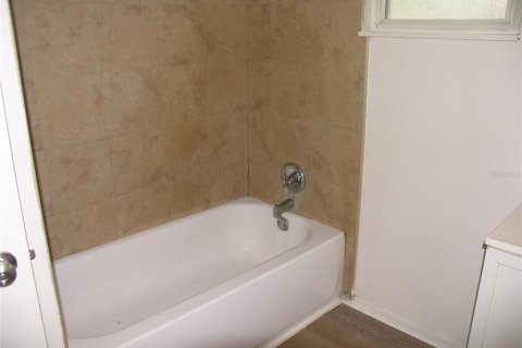 Villa ou maison à vendre à Orlando, Floride: 3 chambres, 86.96 m2 № 2202130 - photo 13