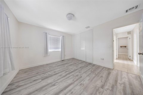 Купить виллу или дом в Майами, Флорида 3 спальни, 136.38м2, № 1786986 - фото 21