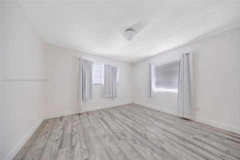 Купить виллу или дом в Майами, Флорида 3 спальни, 136.38м2, № 1786986 - фото 19