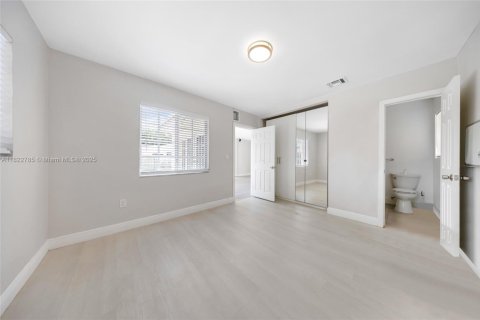 Купить виллу или дом в Майами, Флорида 3 спальни, 136.38м2, № 1786986 - фото 24